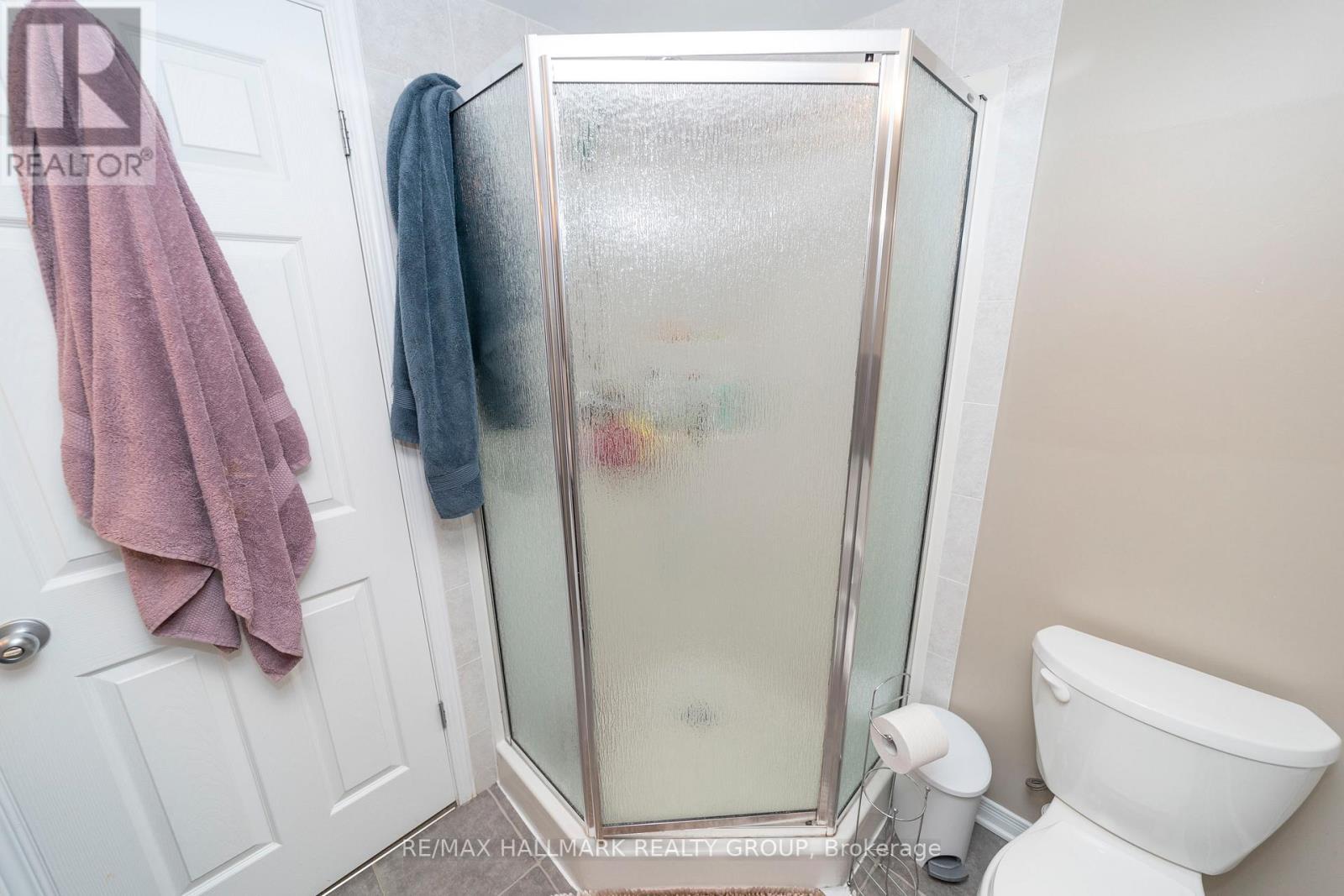 309 Galston Private, Ottawa, ON - Indoor Photo Showing Bathroom