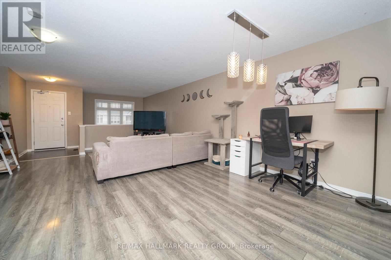 309 Galston Private, Ottawa, ON - Indoor