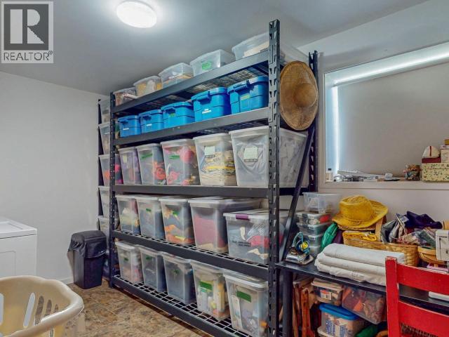 6906 Hammond Street, Powell River, BC - Indoor