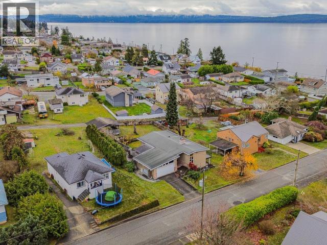 6906 Hammond Street, Powell River, BC - Outdoor With Body Of Water With View