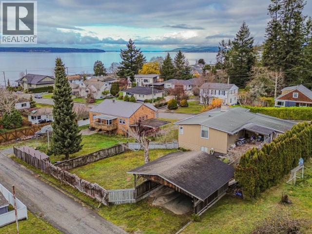 6906 Hammond Street, Powell River, BC - Outdoor With Body Of Water With View