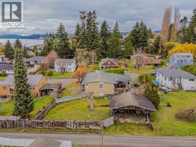 6906 Hammond Street, Powell River, BC - Outdoor With Body Of Water With View