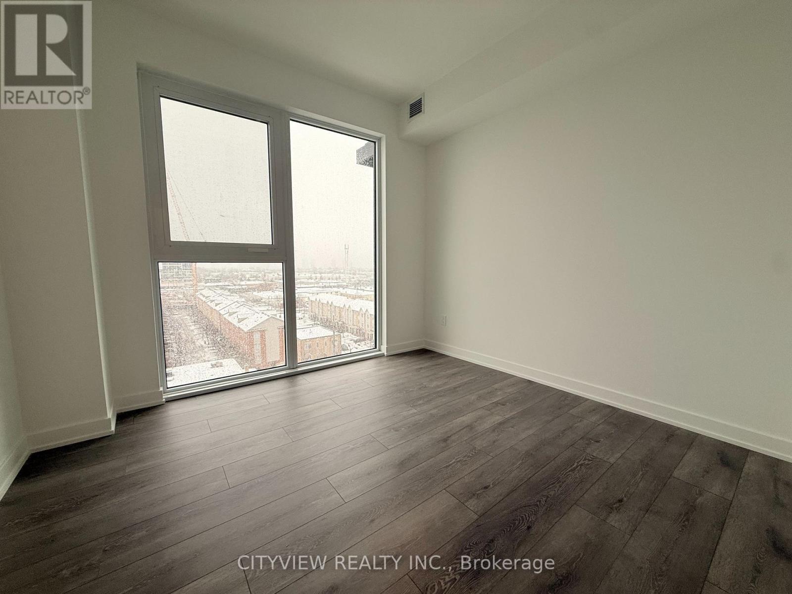 708 - 1007 The Queensway, Toronto, ON - Indoor Photo Showing Other Room