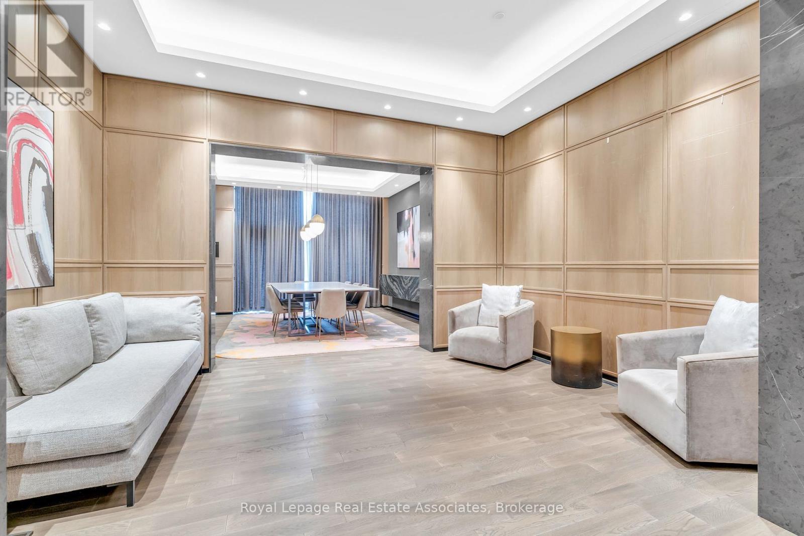 1426 - 9 Mabelle Avenue, Toronto, ON - Indoor