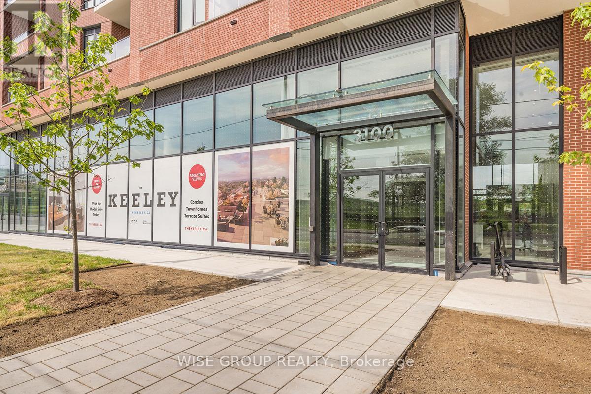 1215 - 3100 Keele Street, Toronto, ON - Outdoor