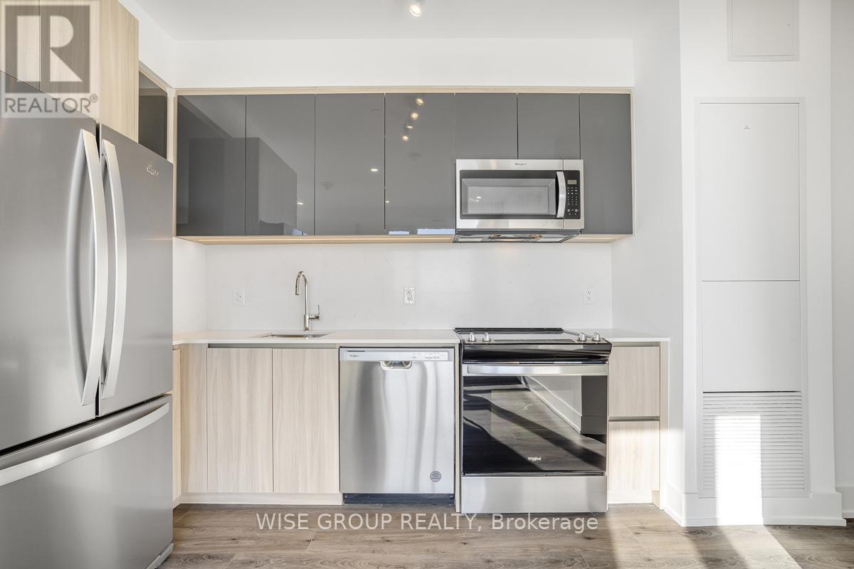1215 - 3100 Keele Street, Toronto, ON - Indoor Photo Showing Kitchen