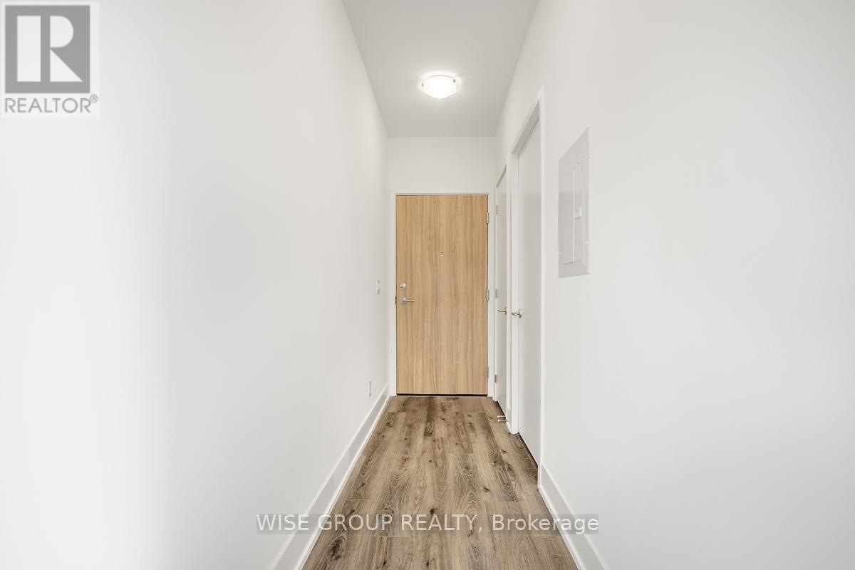 1215 - 3100 Keele Street, Toronto, ON - Indoor Photo Showing Other Room