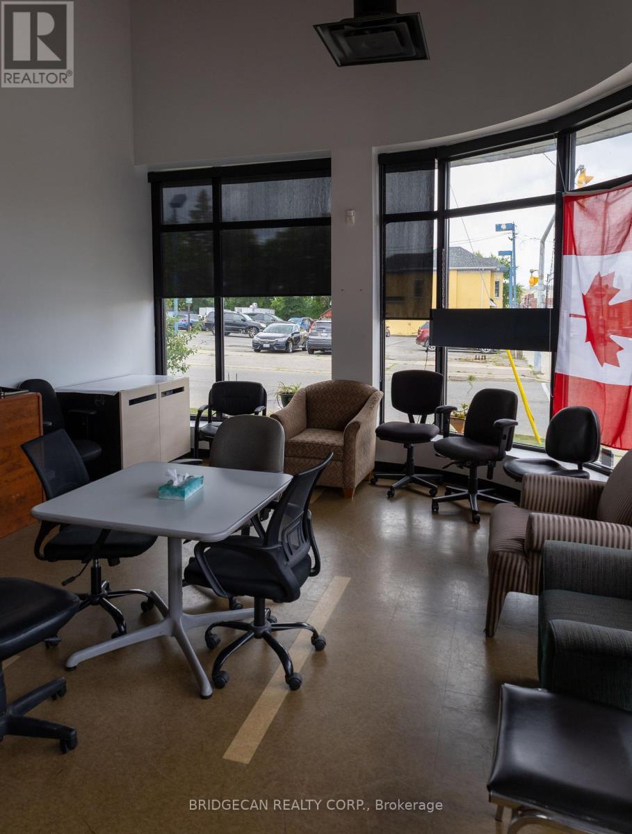 365 Colborne Street, Brantford, ON