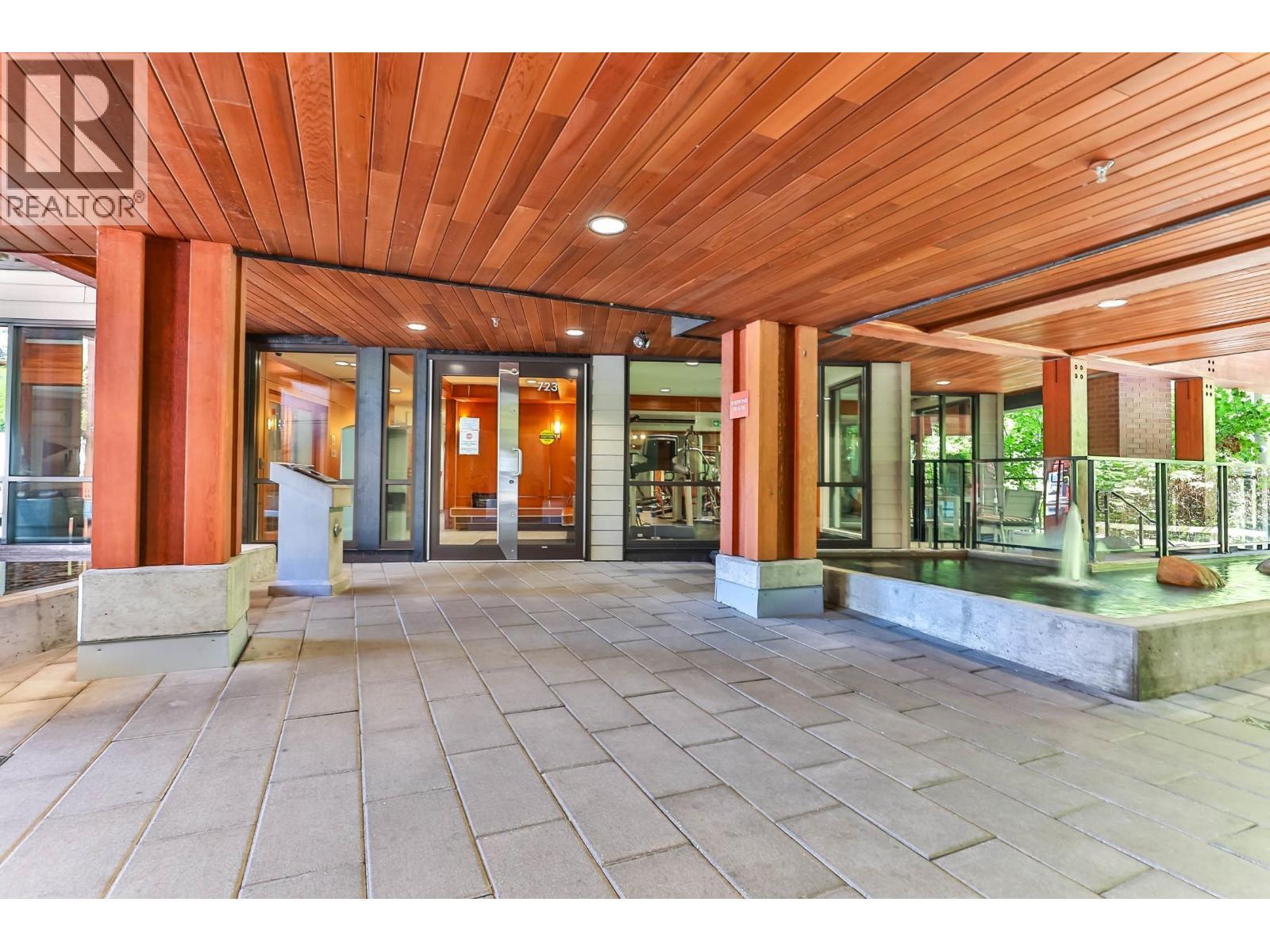 527 723 W 3Rd Street, North Vancouver, BC - Outdoor With Deck Patio Veranda