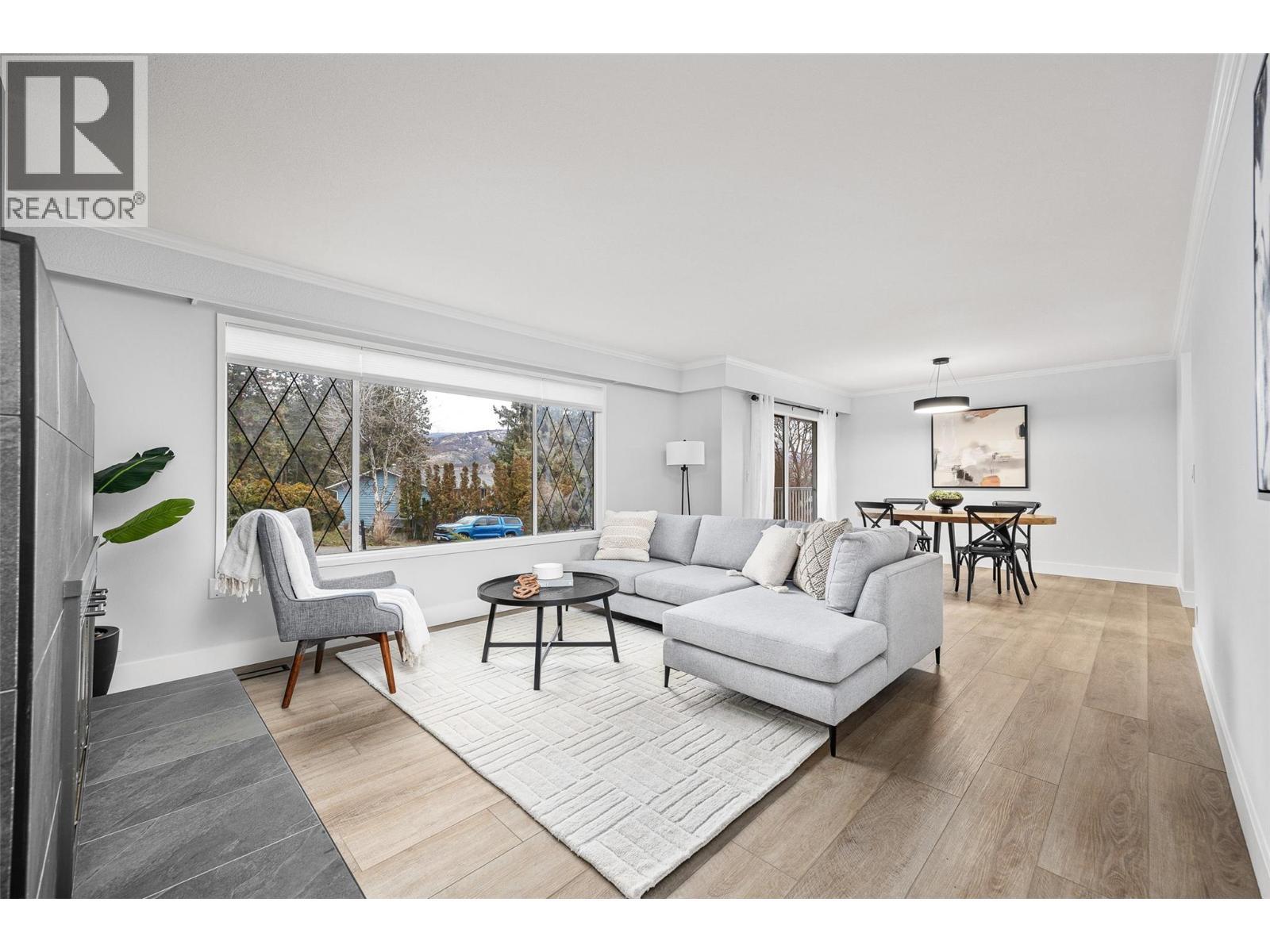 Living Room l Main Level - With gas fire place - 2757 Paula Road, West Kelowna, BC - Indoor Photo Showing Living Room