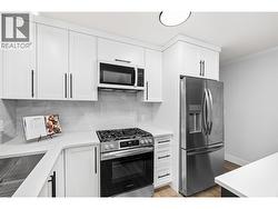 Fully Updated kitchen l Main level -