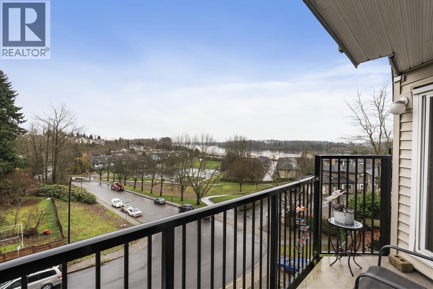 412 11595 Fraser Street, Maple Ridge, BC - Outdoor With Exterior