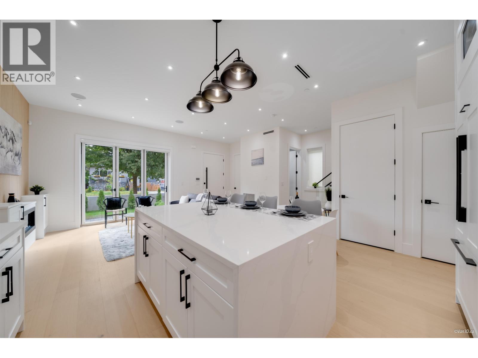 1 4463 Walden Street, Vancouver, BC