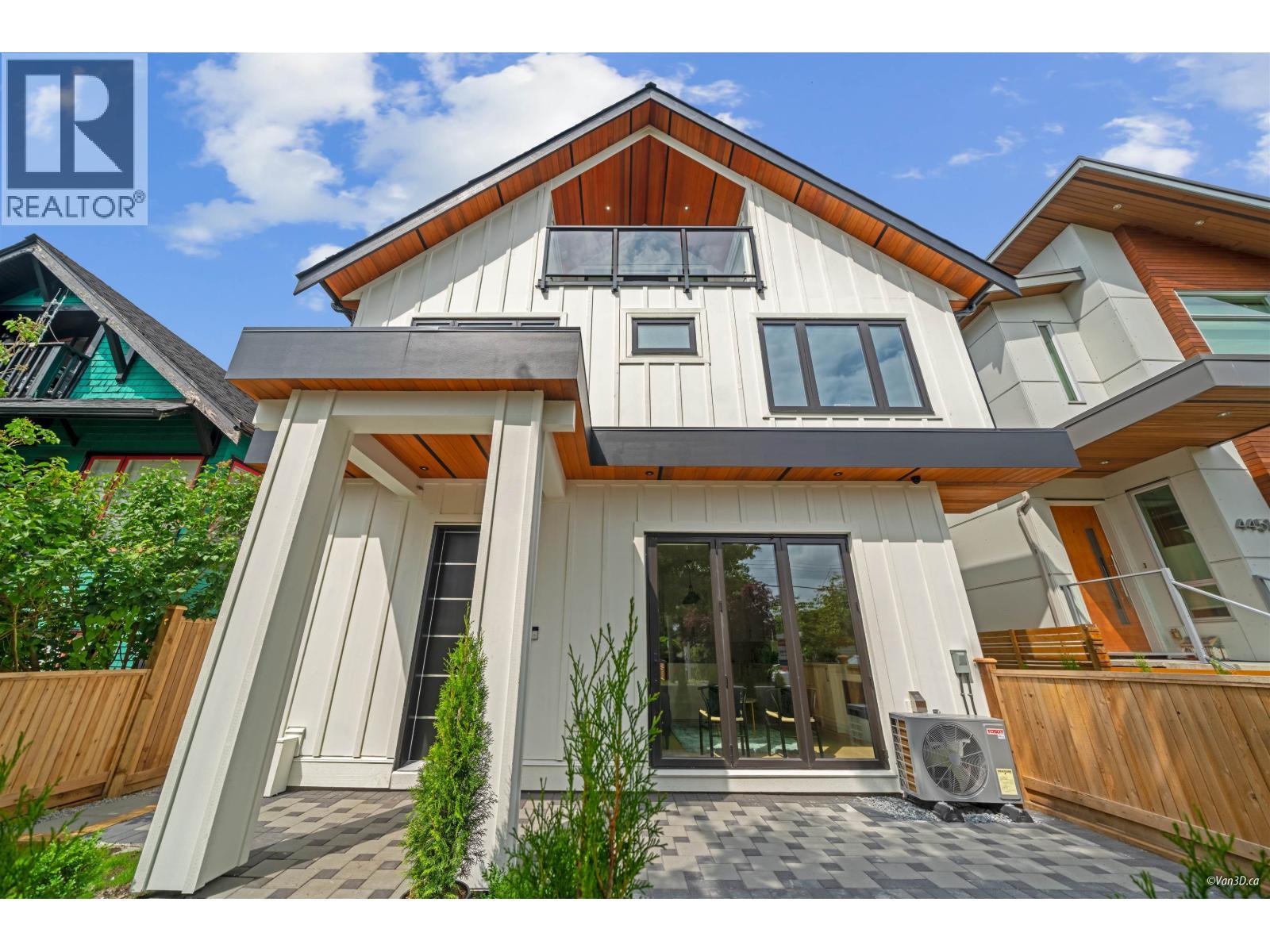 1 4463 Walden Street, Vancouver, BC