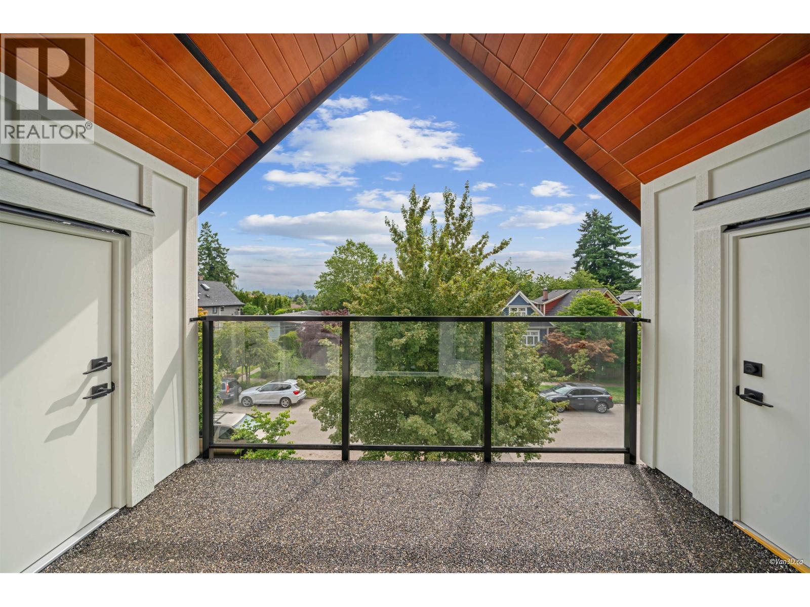 1 4463 Walden Street, Vancouver, BC - Outdoor With Exterior