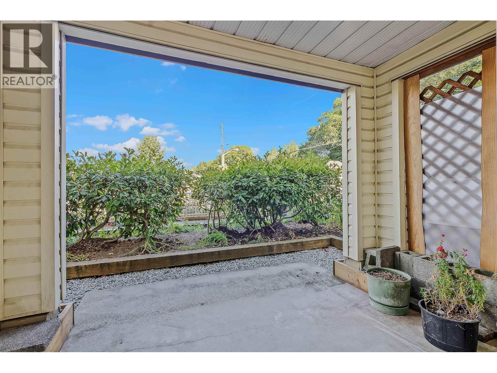 103 3624 Fraser Street, Vancouver, BC - Outdoor