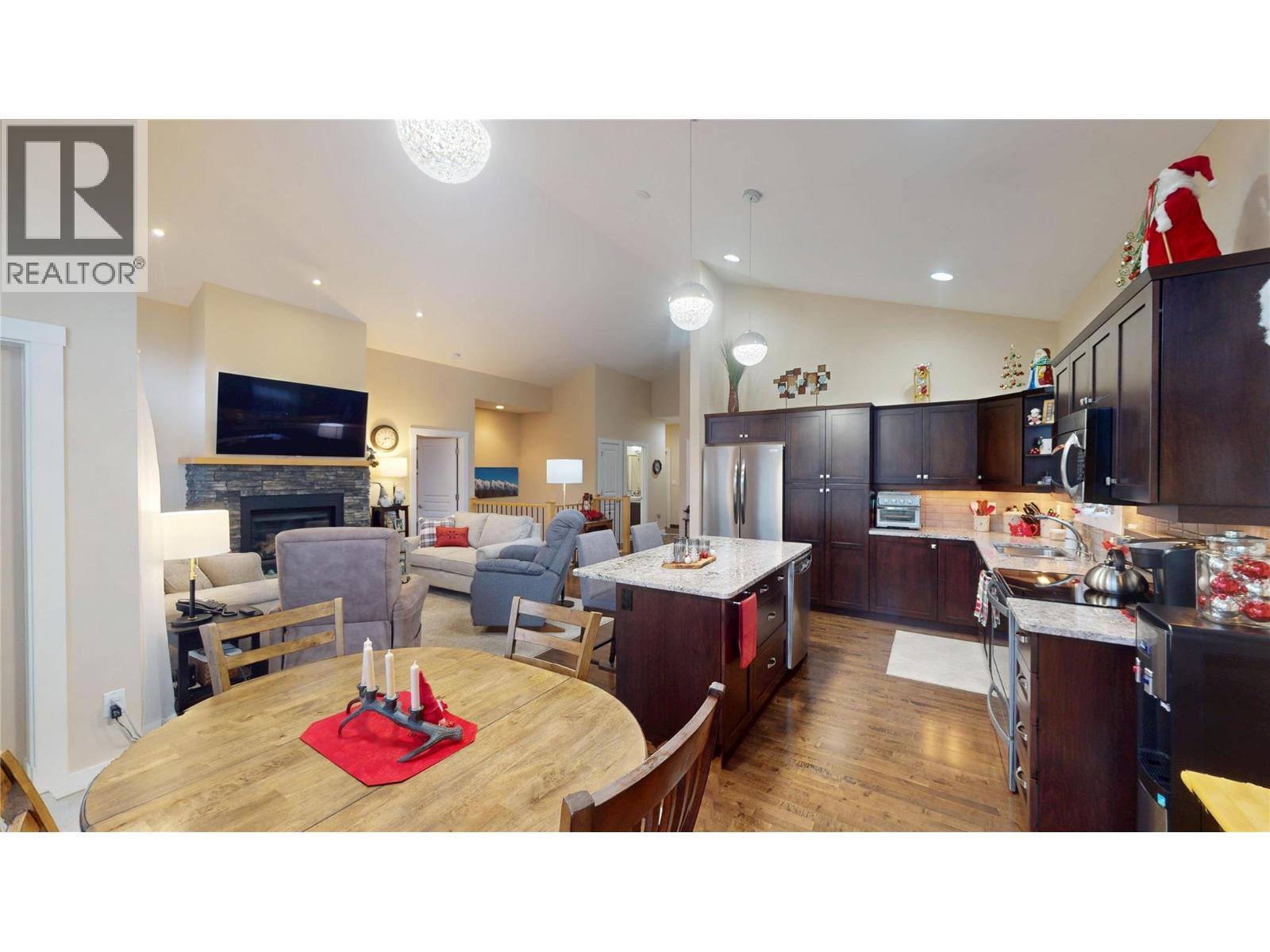 223 Boulder Creek, Cranbrook, BC - Indoor Photo Showing Other Room