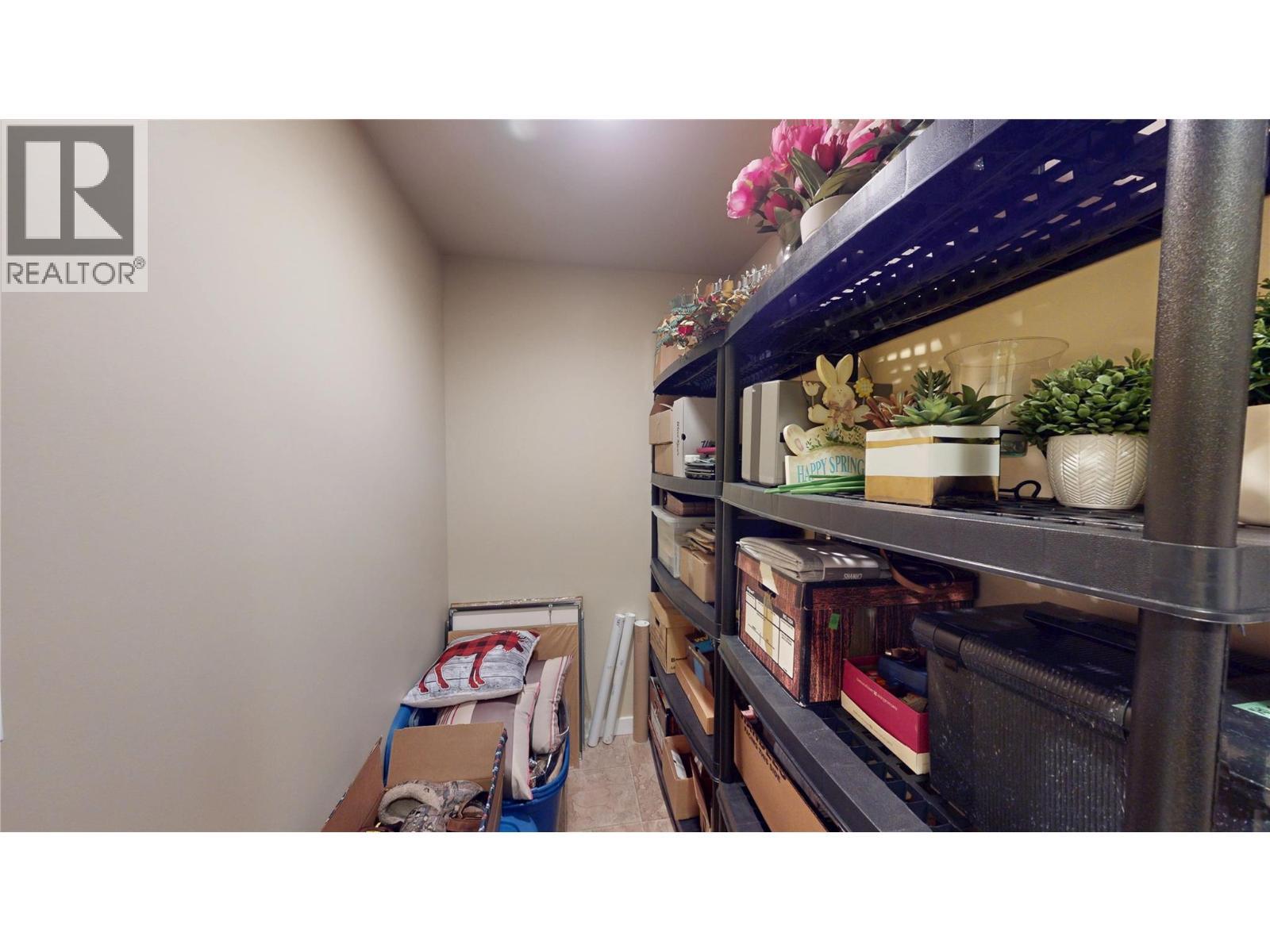 223 Boulder Creek, Cranbrook, BC - Indoor