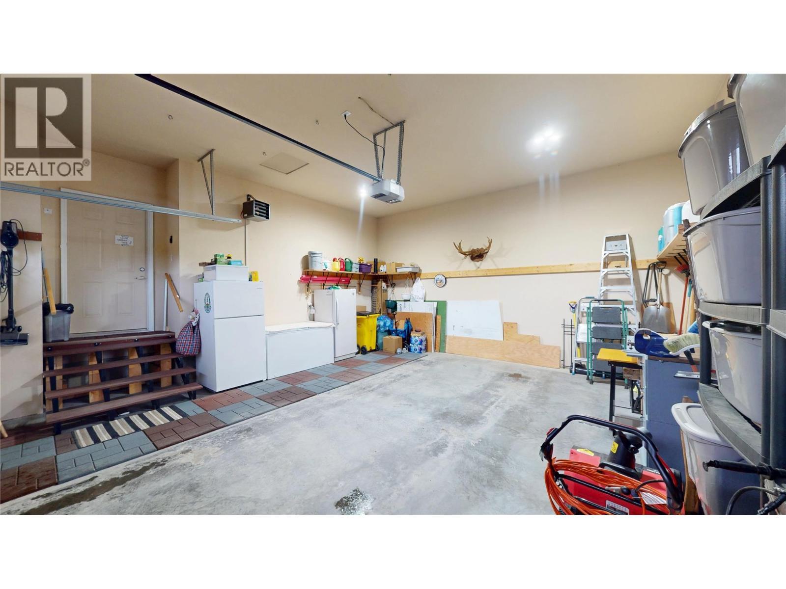 223 Boulder Creek, Cranbrook, BC - Indoor Photo Showing Garage