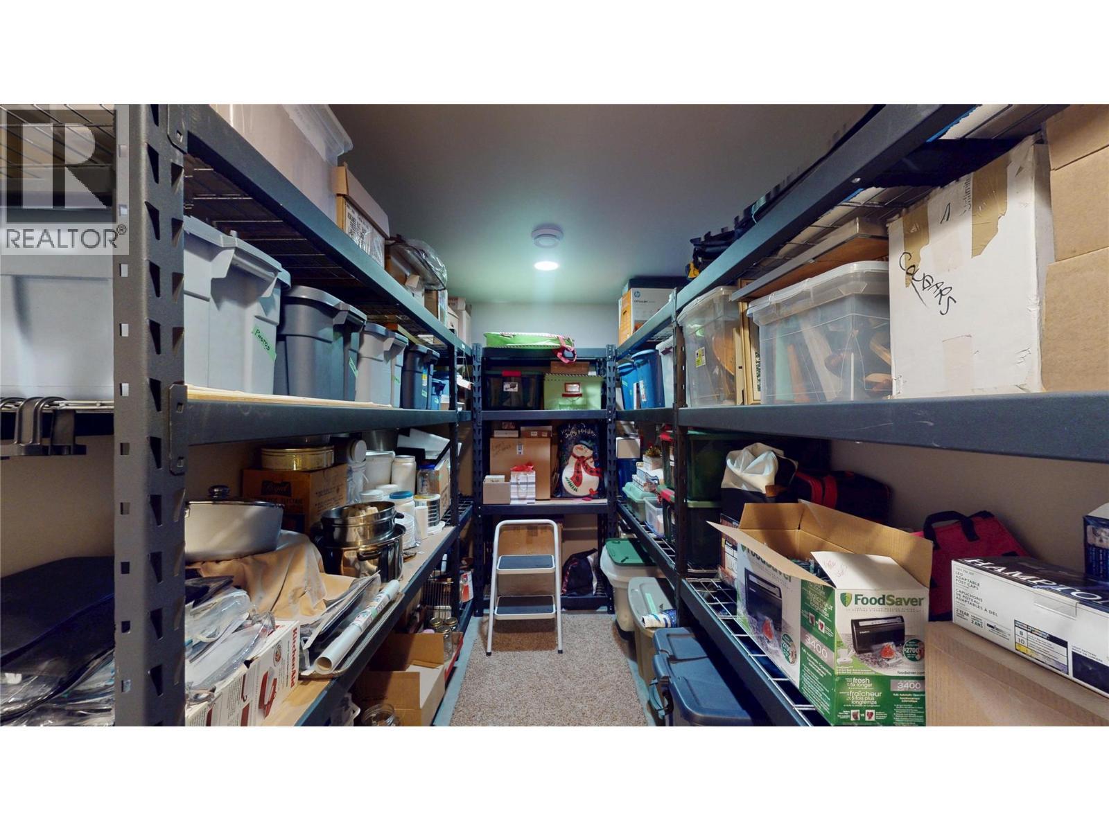 223 Boulder Creek, Cranbrook, BC - Indoor With Storage