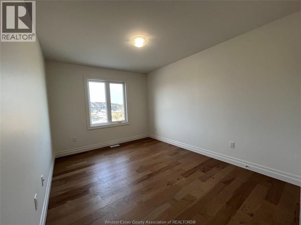 108 Jones Street, Essex, ON - Indoor Photo Showing Other Room