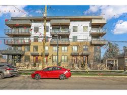 TH4 9456 134 STREET Surrey, BC V3V 0G8