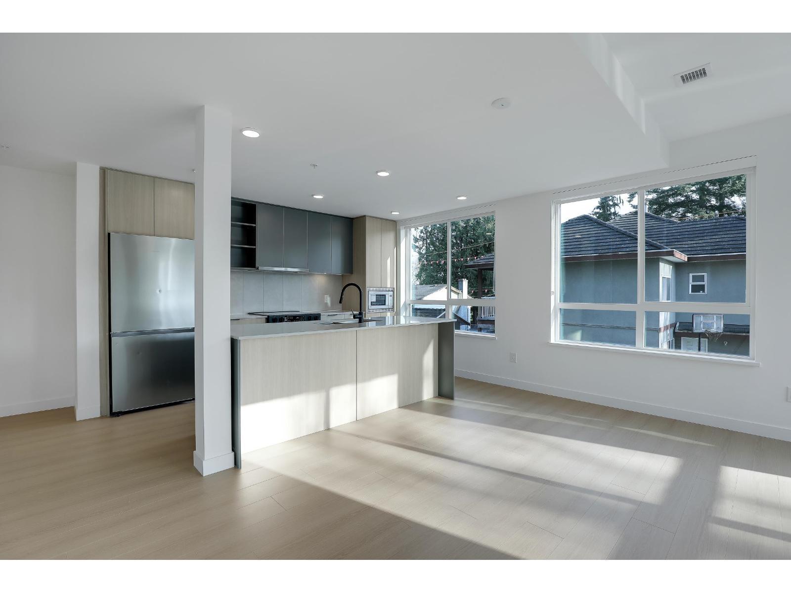 Th4 9456 134 Street, Surrey, BC - Indoor Photo Showing Kitchen