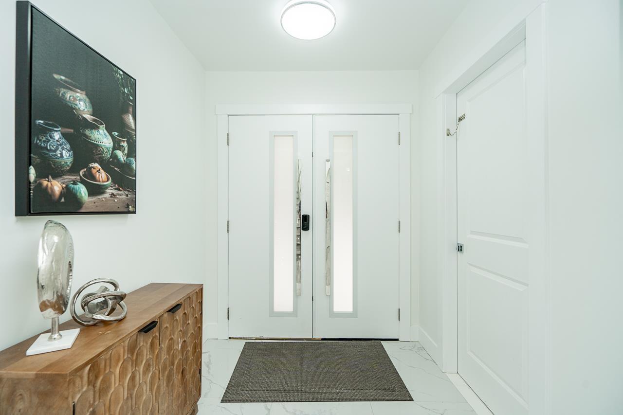 19132 60B Avenue, Surrey, BC - Indoor Photo Showing Other Room