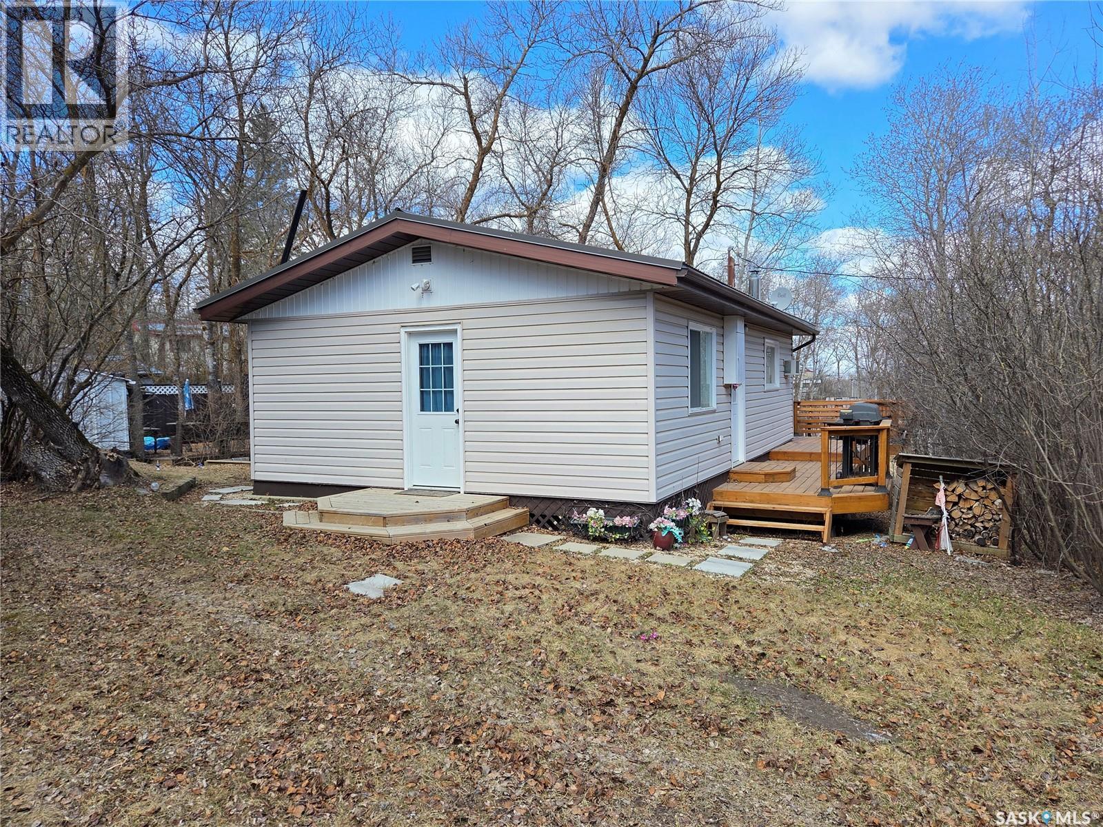 697 8Th Street, White Bear Ir 70, SK - Outdoor With Exterior