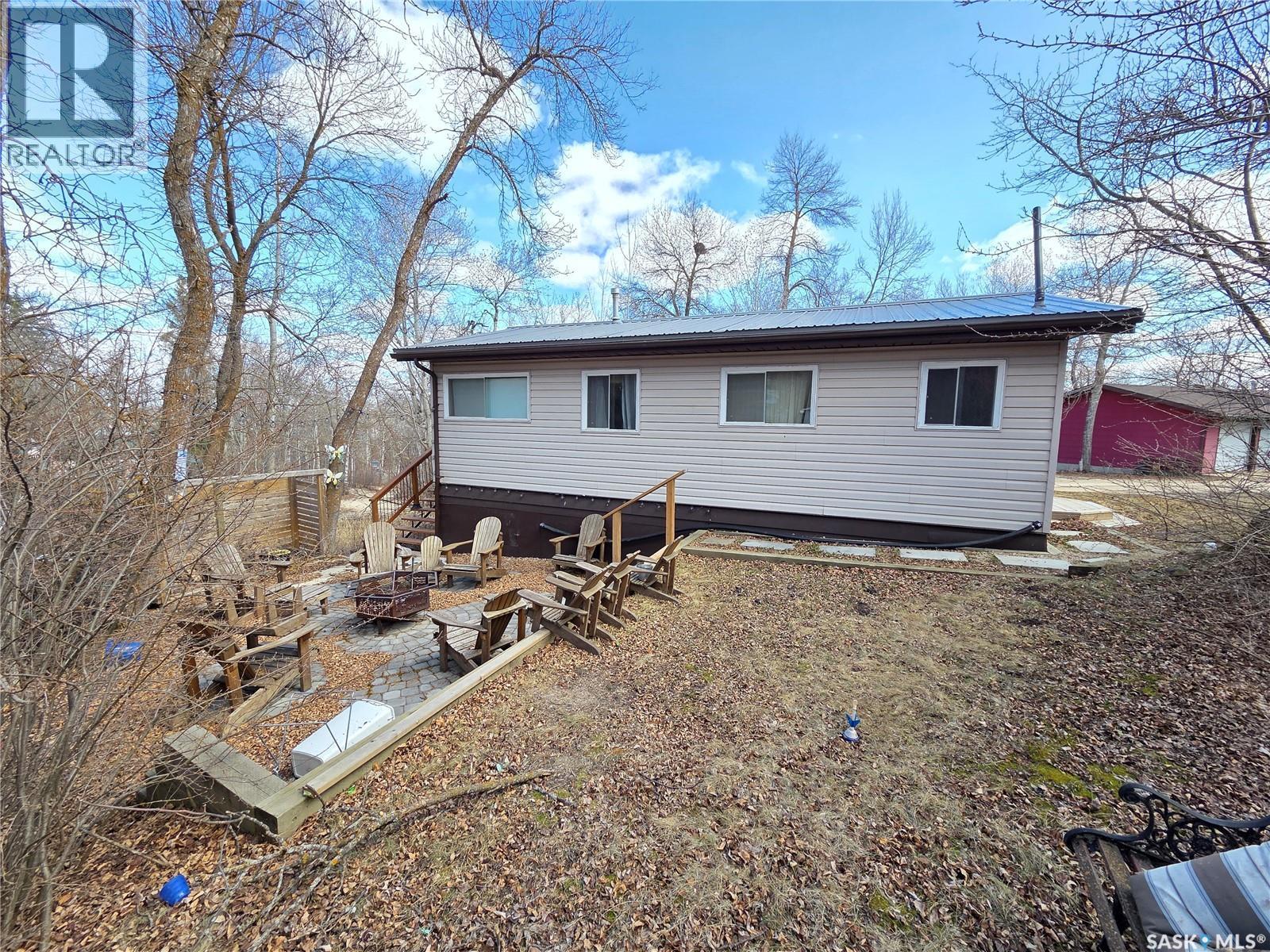 697 8Th Street, White Bear Ir 70, SK - Outdoor