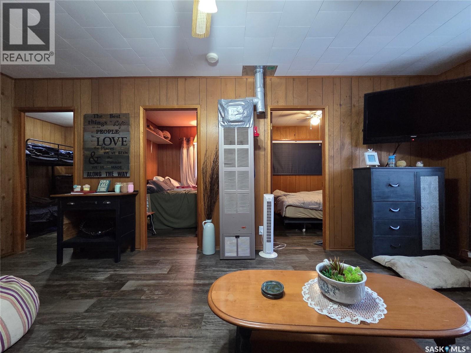 697 8Th Street, White Bear Ir 70, SK - Indoor