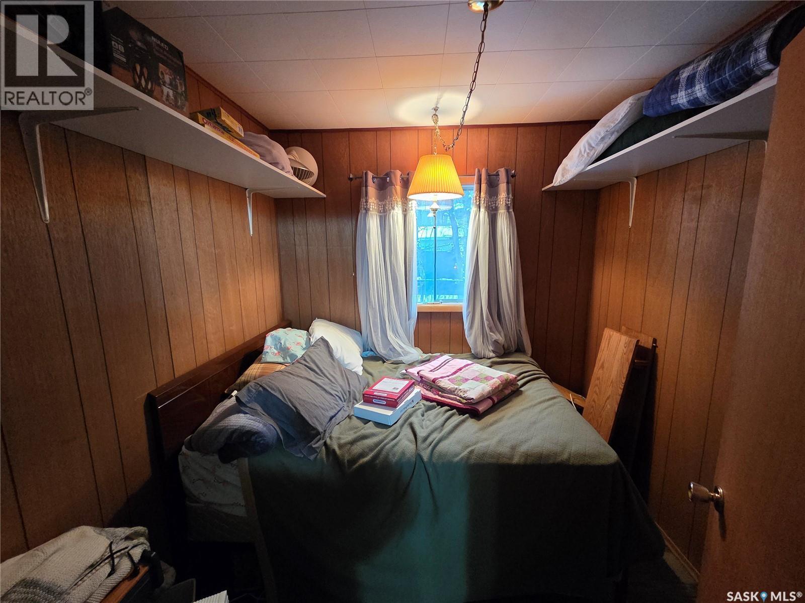697 8Th Street, White Bear Ir 70, SK - Indoor