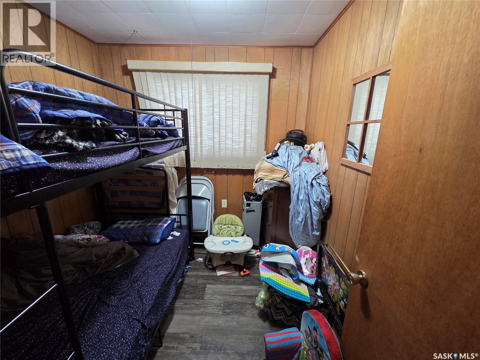 697 8Th Street, White Bear Ir 70, SK - Indoor