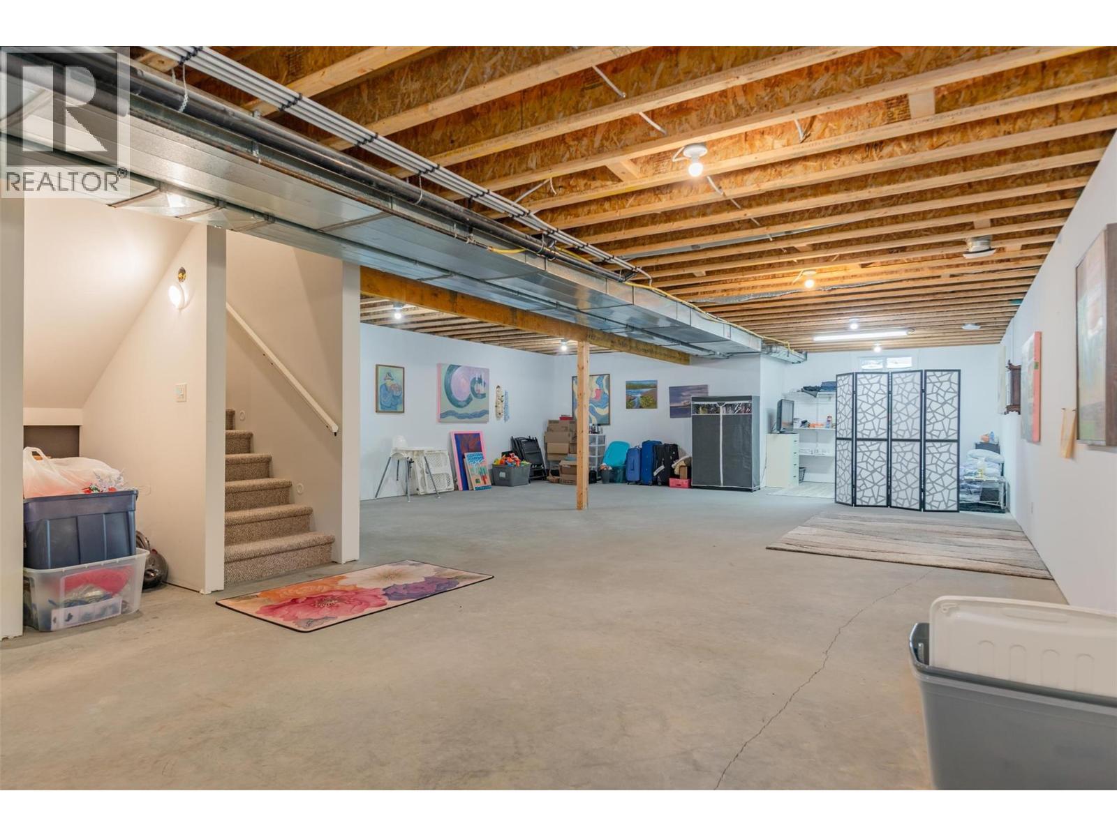 105 Mountainside Drive, Fruitvale, BC - Indoor Photo Showing Basement