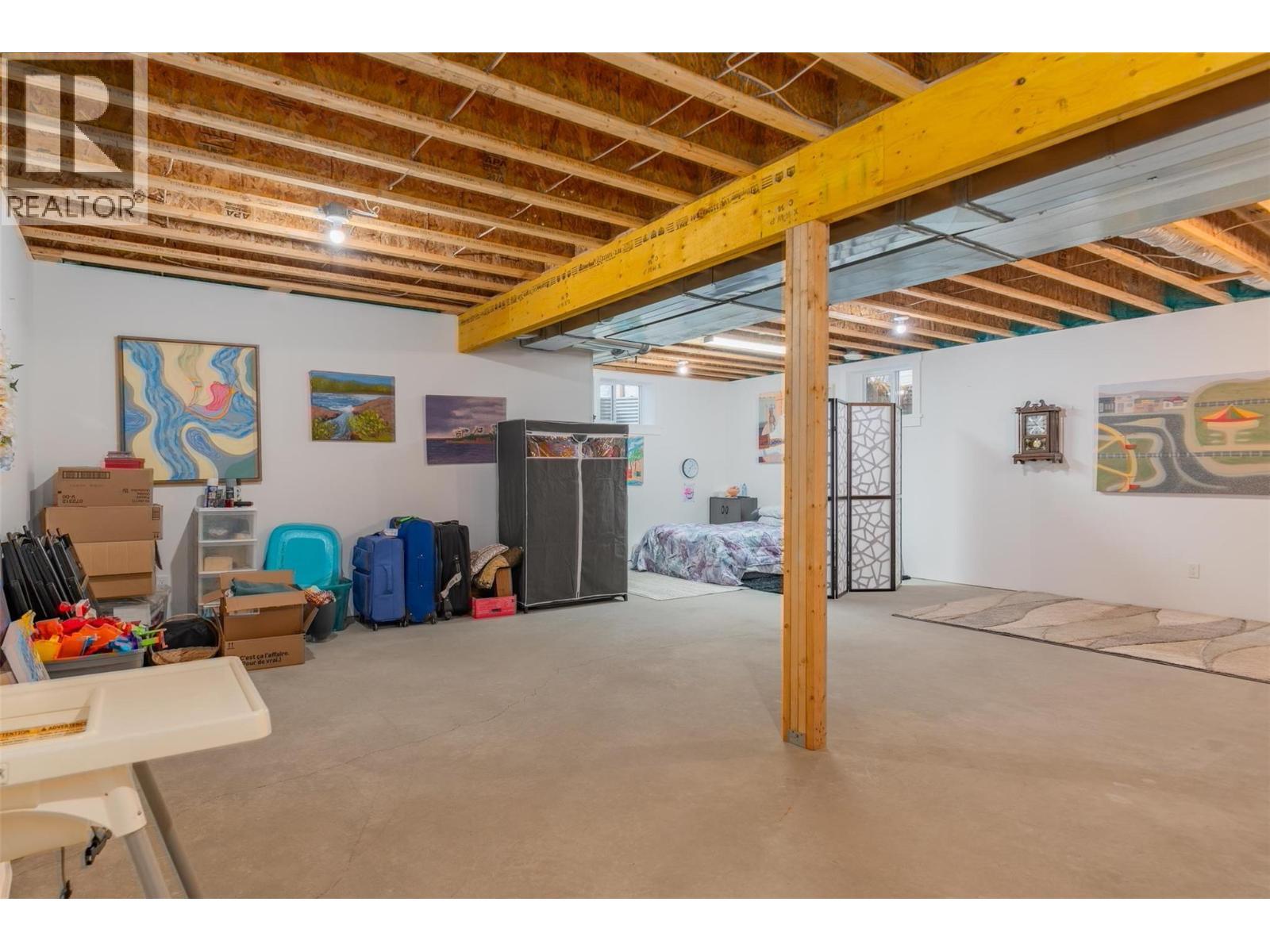 105 Mountainside Drive, Fruitvale, BC - Indoor Photo Showing Basement