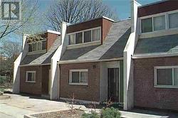 58 - 2901 JANE STREET Toronto, ON M3N 2J8