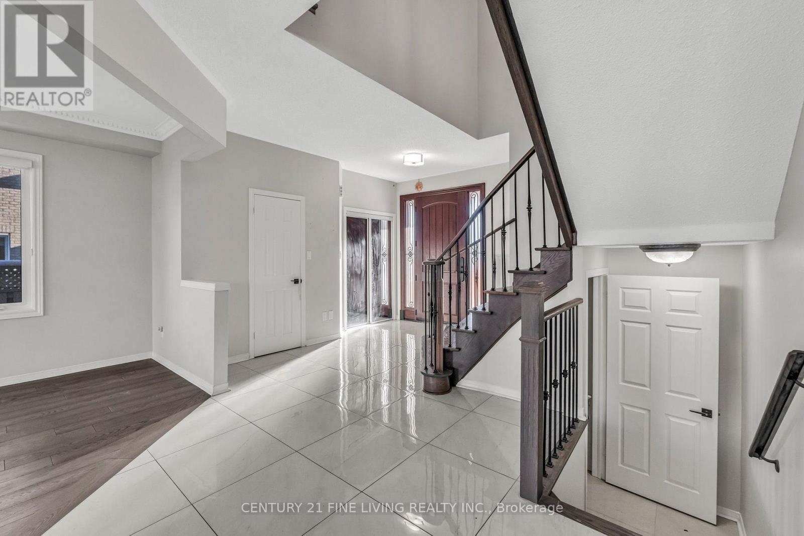 3 Sailwind Road, Brampton, ON - Indoor Photo Showing Other Room