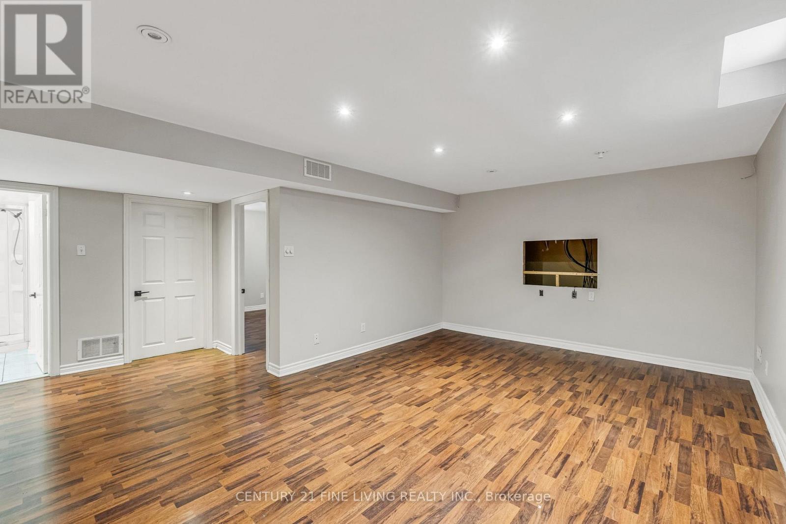 3 Sailwind Road, Brampton, ON - Indoor