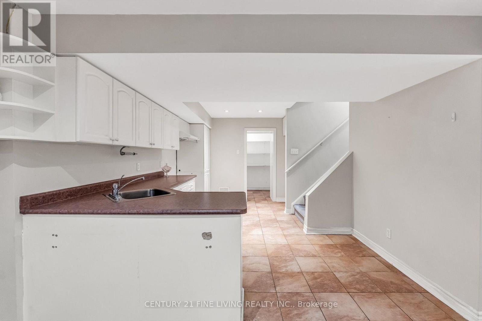 3 Sailwind Road, Brampton, ON - Indoor