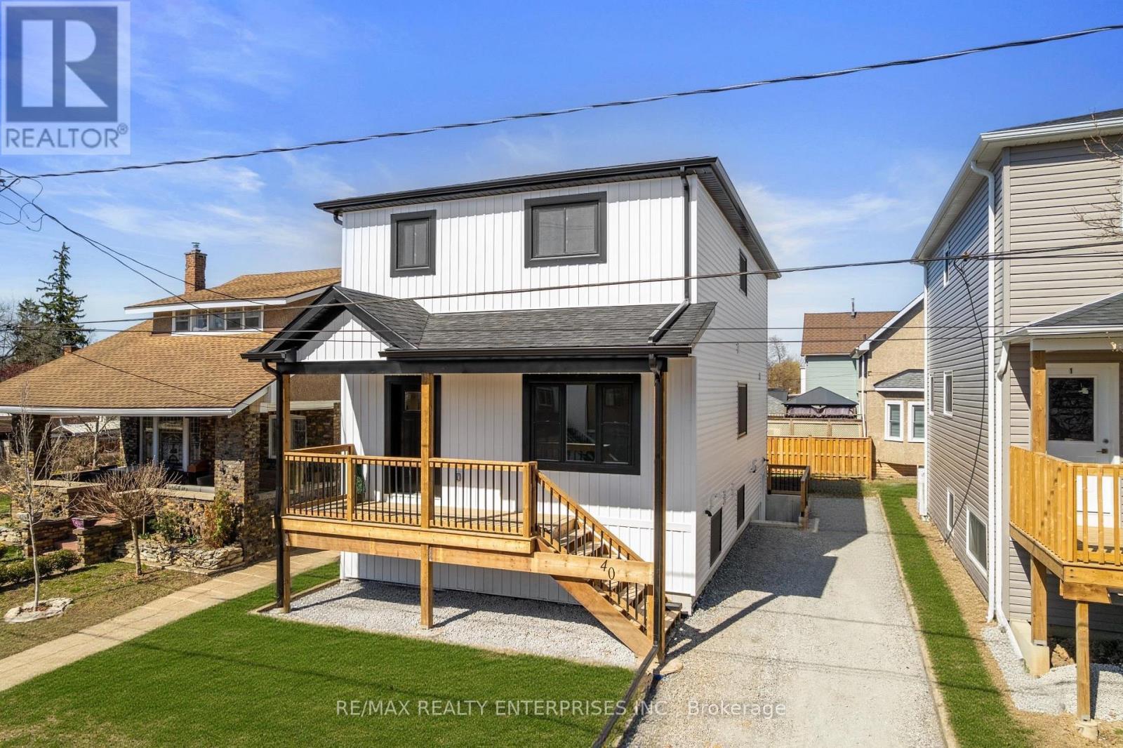 40 Mcmaster Avenue, Welland (Welland Downtown), ON - Outdoor With Deck Patio Veranda