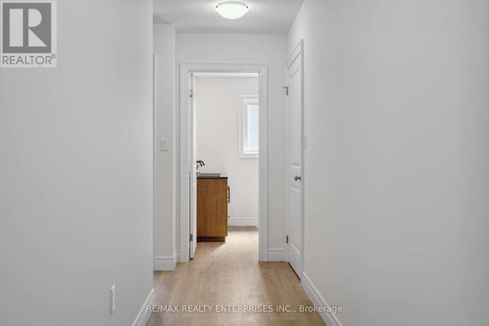 40 Mcmaster Avenue, Welland (Welland Downtown), ON - Indoor Photo Showing Other Room