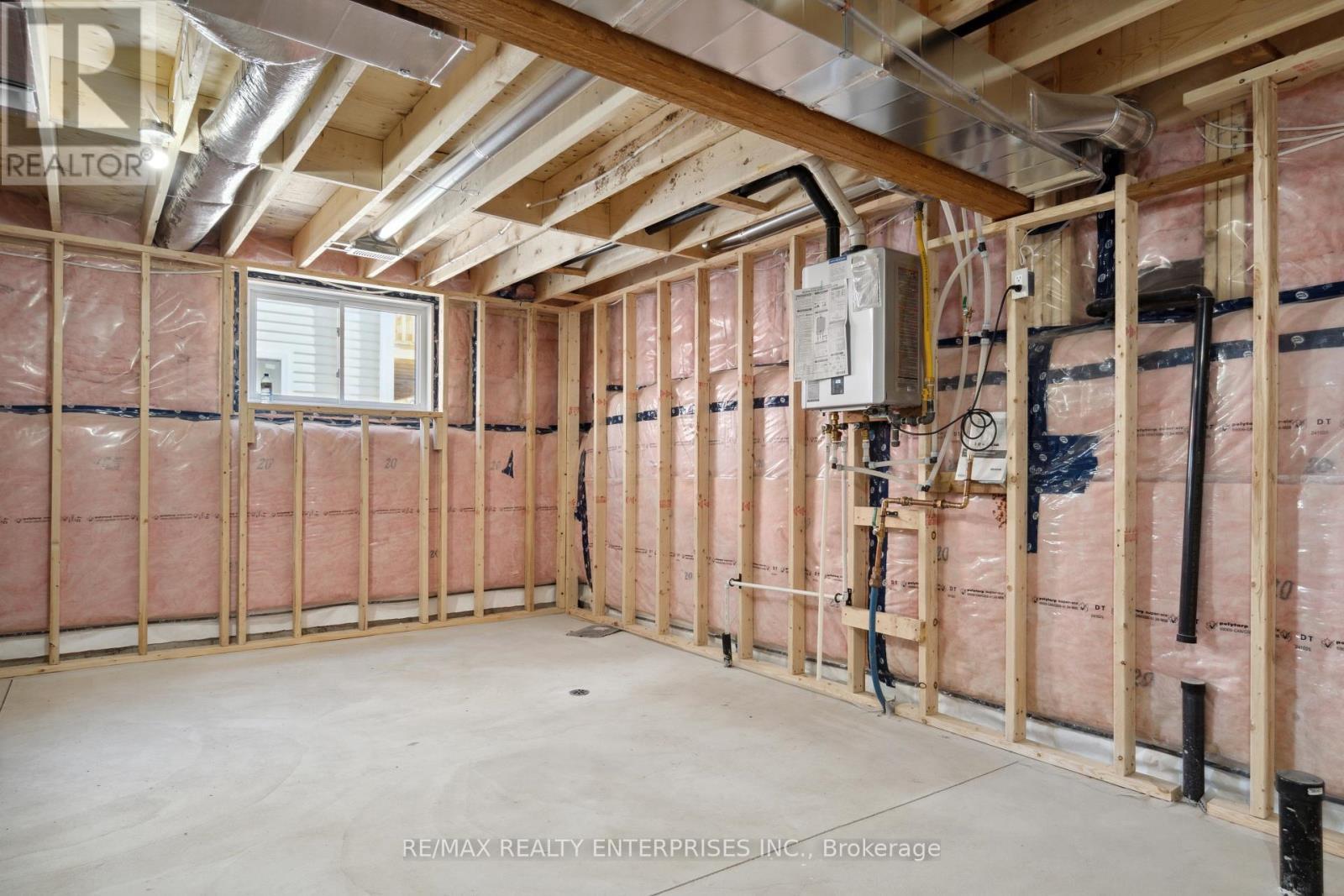 40 Mcmaster Avenue, Welland (Welland Downtown), ON - Indoor Photo Showing Basement