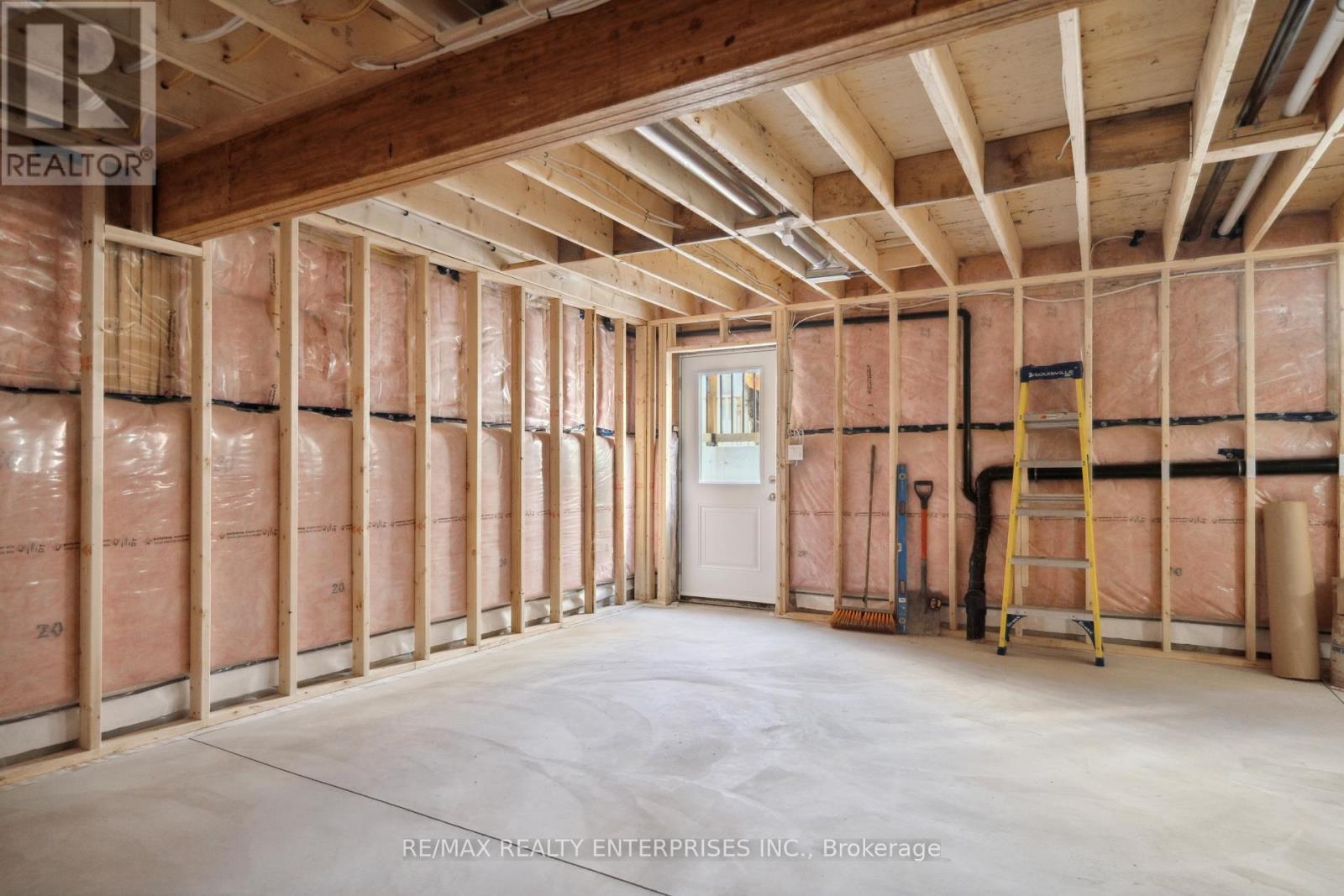 40 Mcmaster Avenue, Welland (Welland Downtown), ON - Indoor Photo Showing Basement
