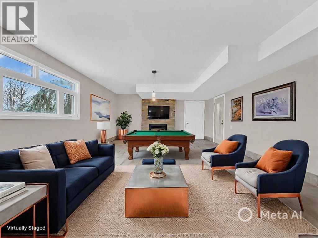 3 Beth Crescent, Leamington, ON - Indoor Photo Showing Living Room