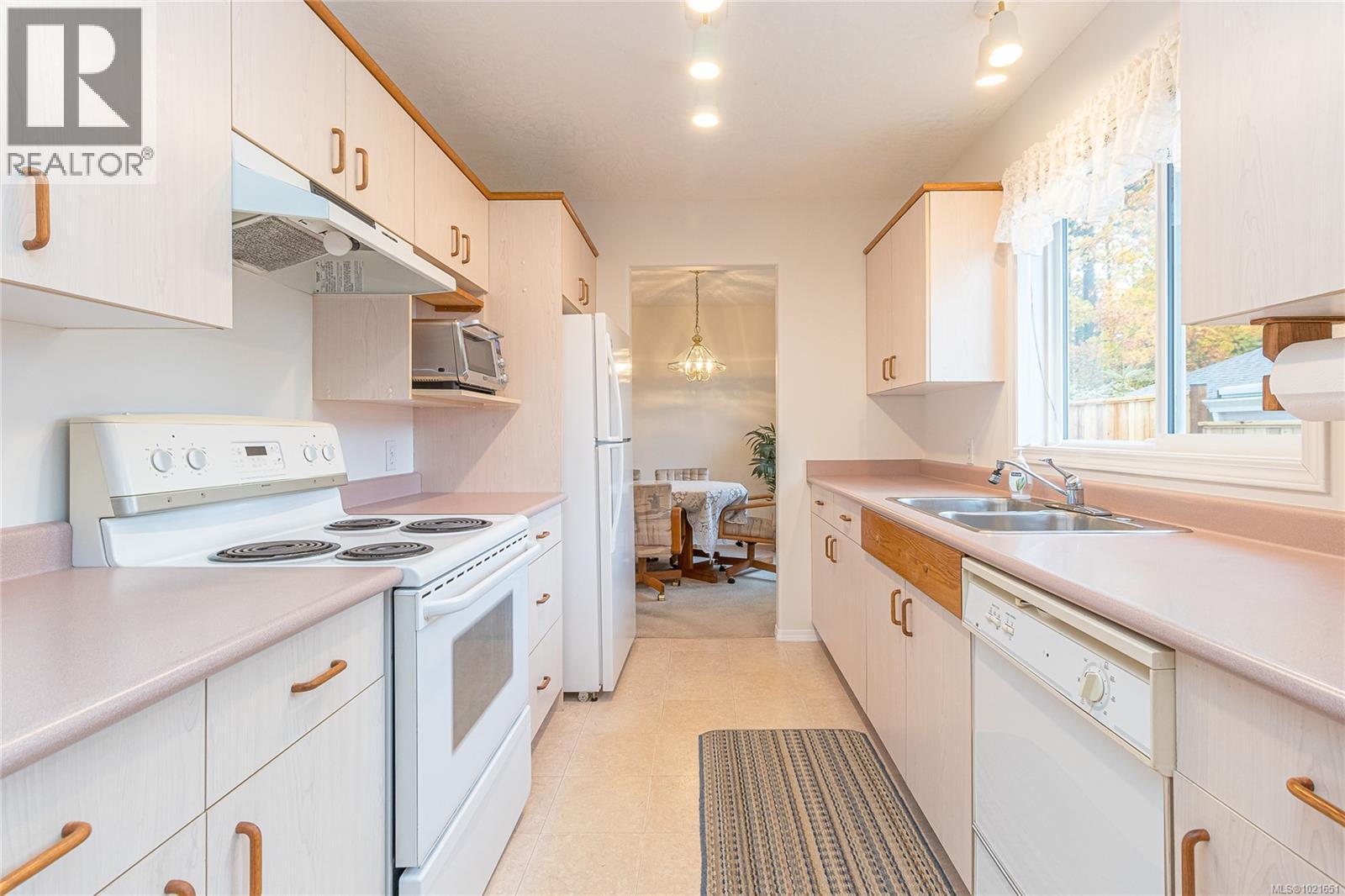 39 Eagle Lane, View Royal, BC