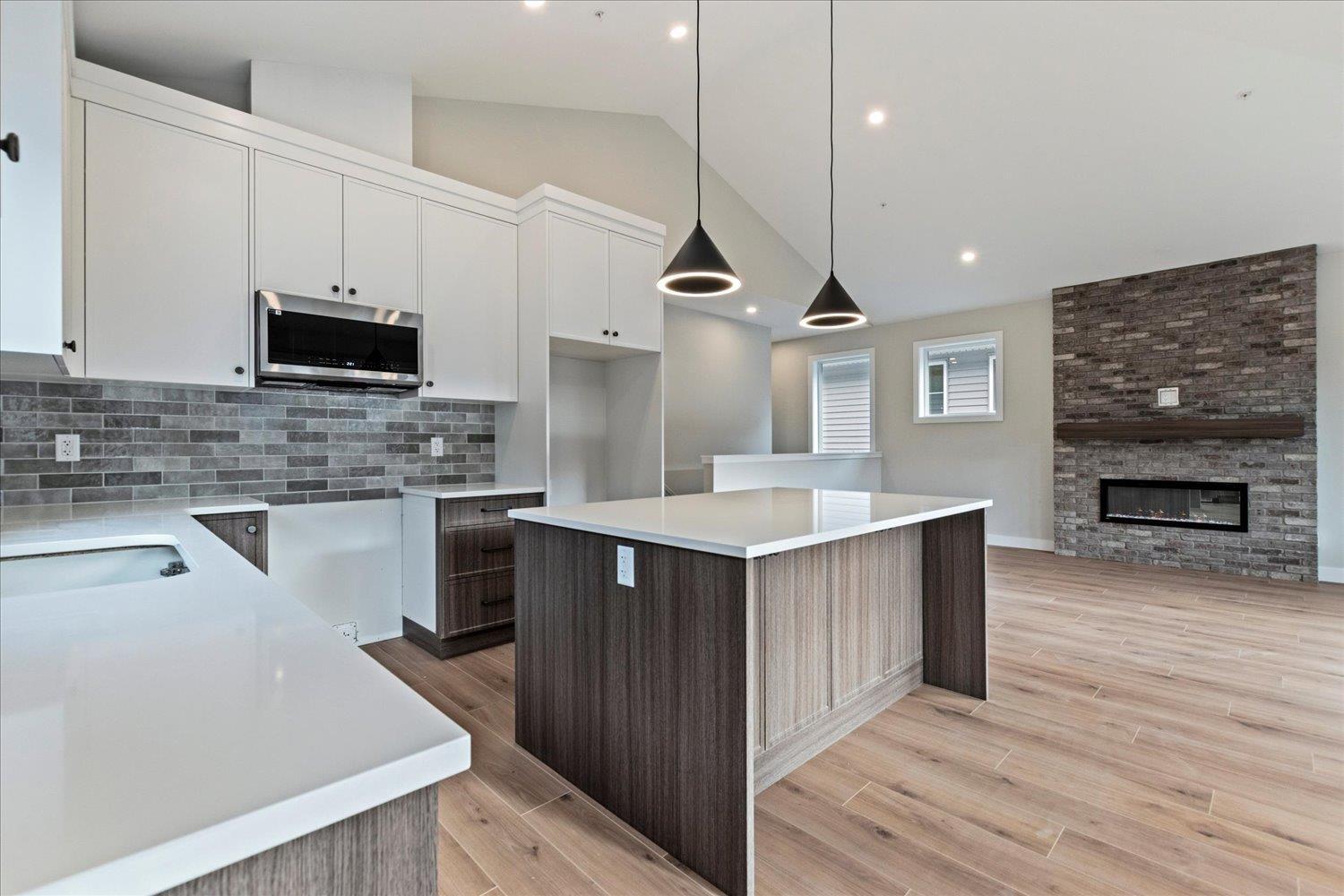 44436 Keith Wilson Road|Sardis South, Chilliwack, BC - Indoor Photo Showing Kitchen With Upgraded Kitchen