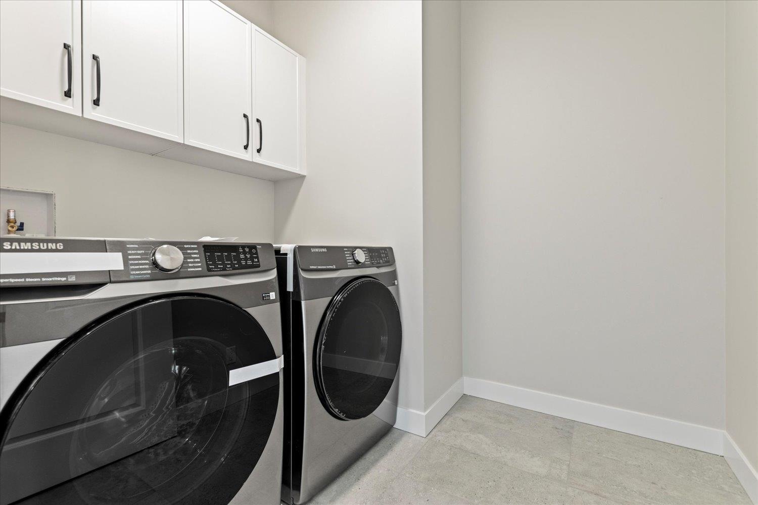 44436 Keith Wilson Road|Sardis South, Chilliwack, BC - Indoor Photo Showing Laundry Room