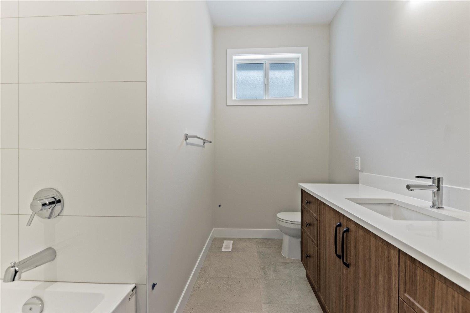 44436 Keith Wilson Road|Sardis South, Chilliwack, BC - Indoor Photo Showing Bathroom