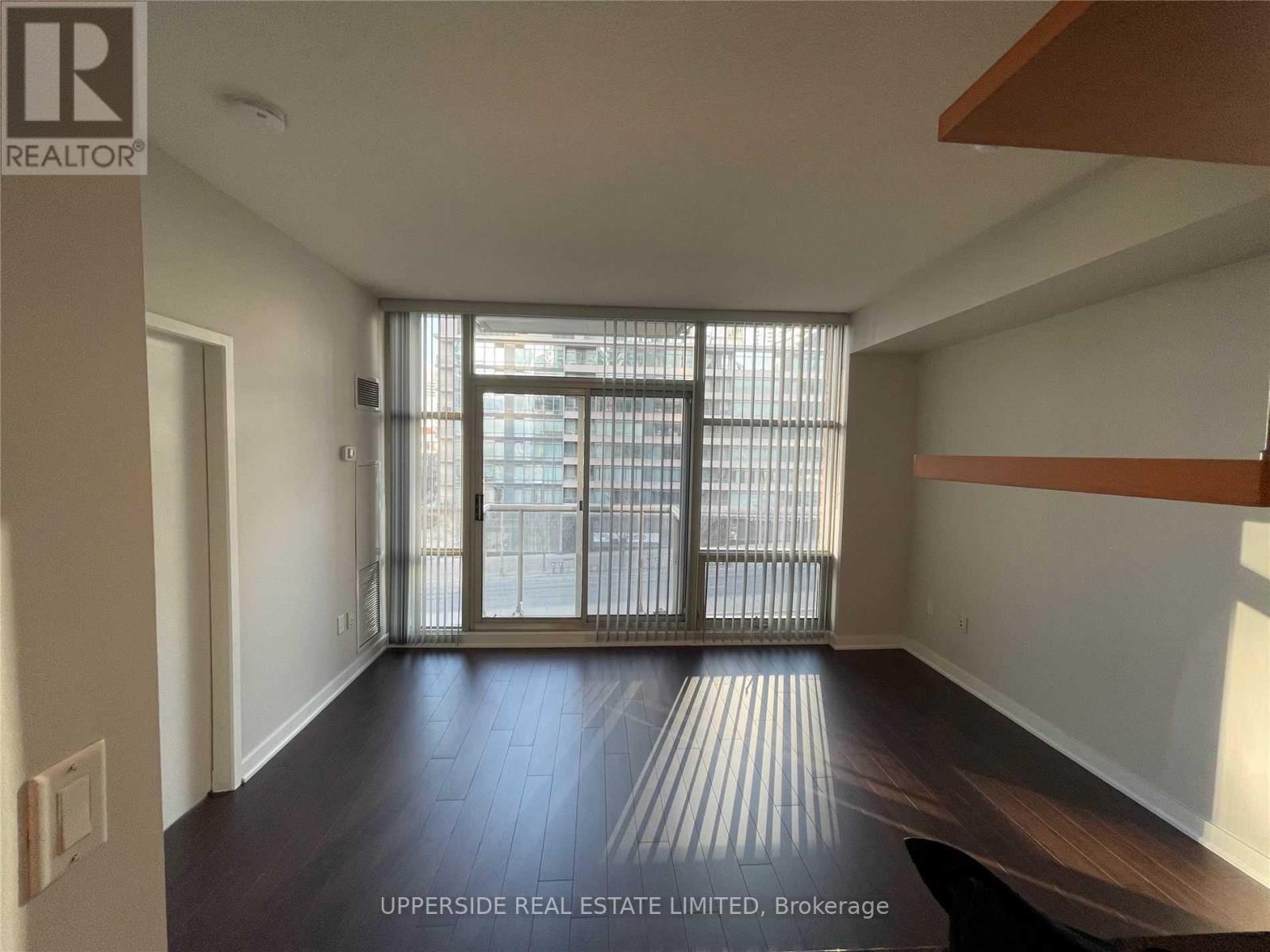 306 - 9 Spadina Avenue, Toronto, ON - Indoor Photo Showing Other Room