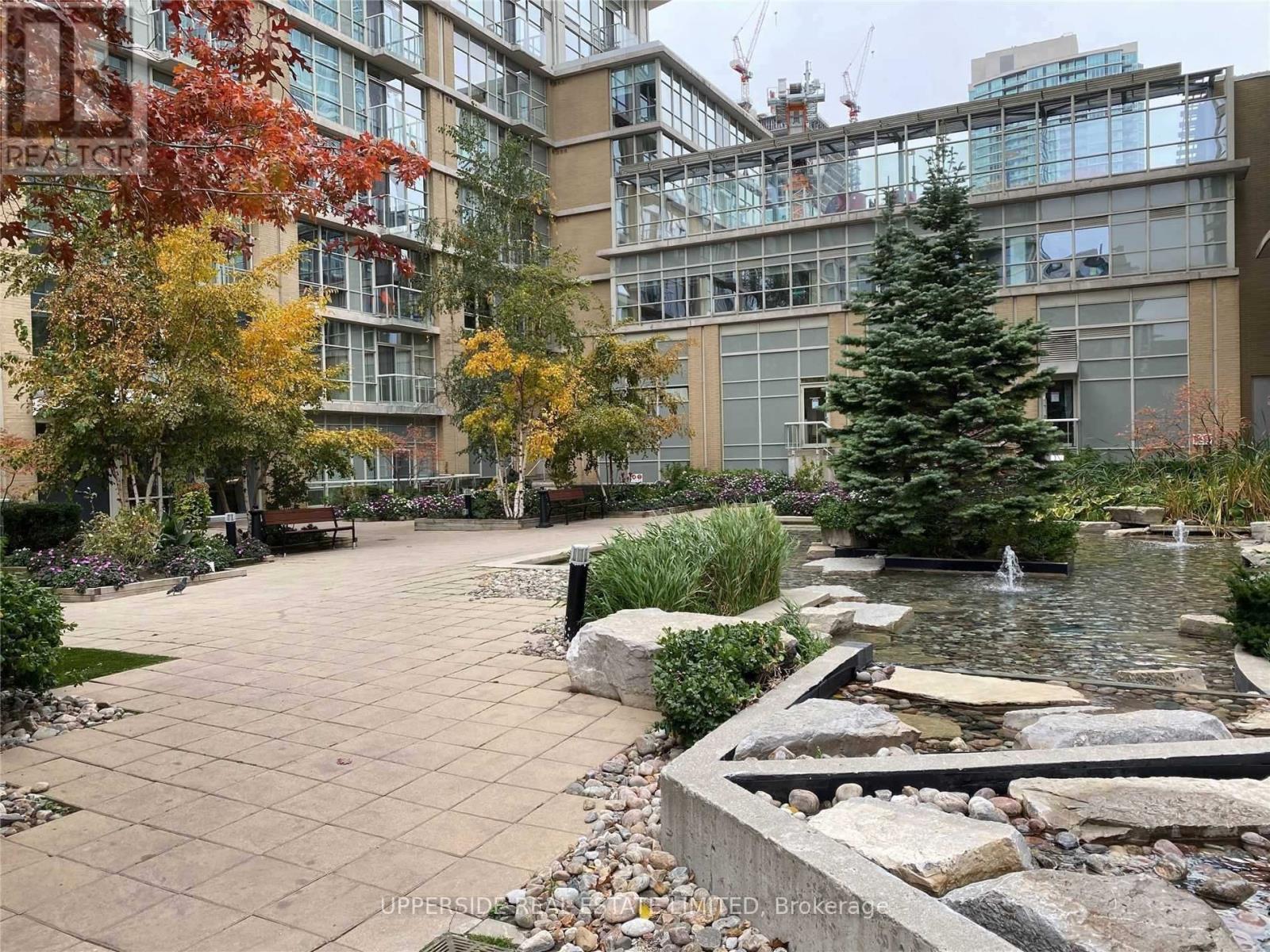 306 - 9 Spadina Avenue, Toronto, ON - Outdoor